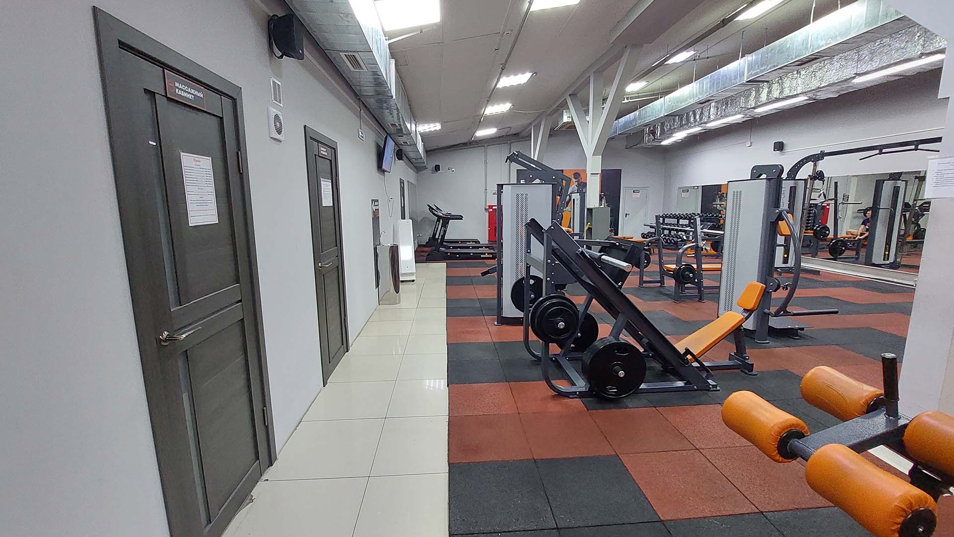 Зал фитнес-центра "Белка GYM" в Ангарске.